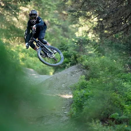 アパート Residenz Cuolm Liung M5 ラア