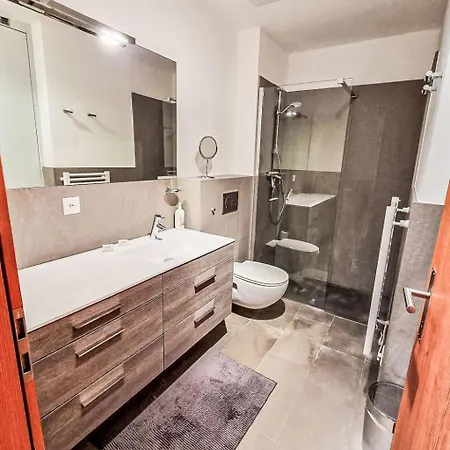 Daire Cuolm Liung M5 By Interhome